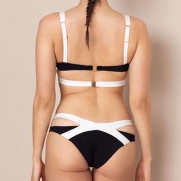 NWT Agent Provocateur Mazzy White Black Bottom AP4 - Picture 6 of 6